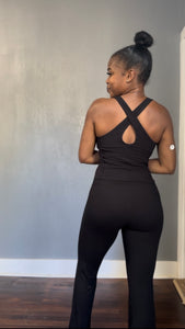 DEMI Keyhole Sports Top-Black