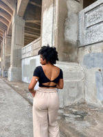 Load image into Gallery viewer, Twist Back Sports Top in Black (S-L)
