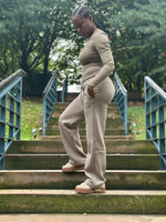 Load image into Gallery viewer, ROWAN Sweat Pants
