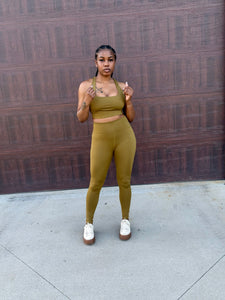 WILLOW Active Bra & Legging Set (Olive Green)