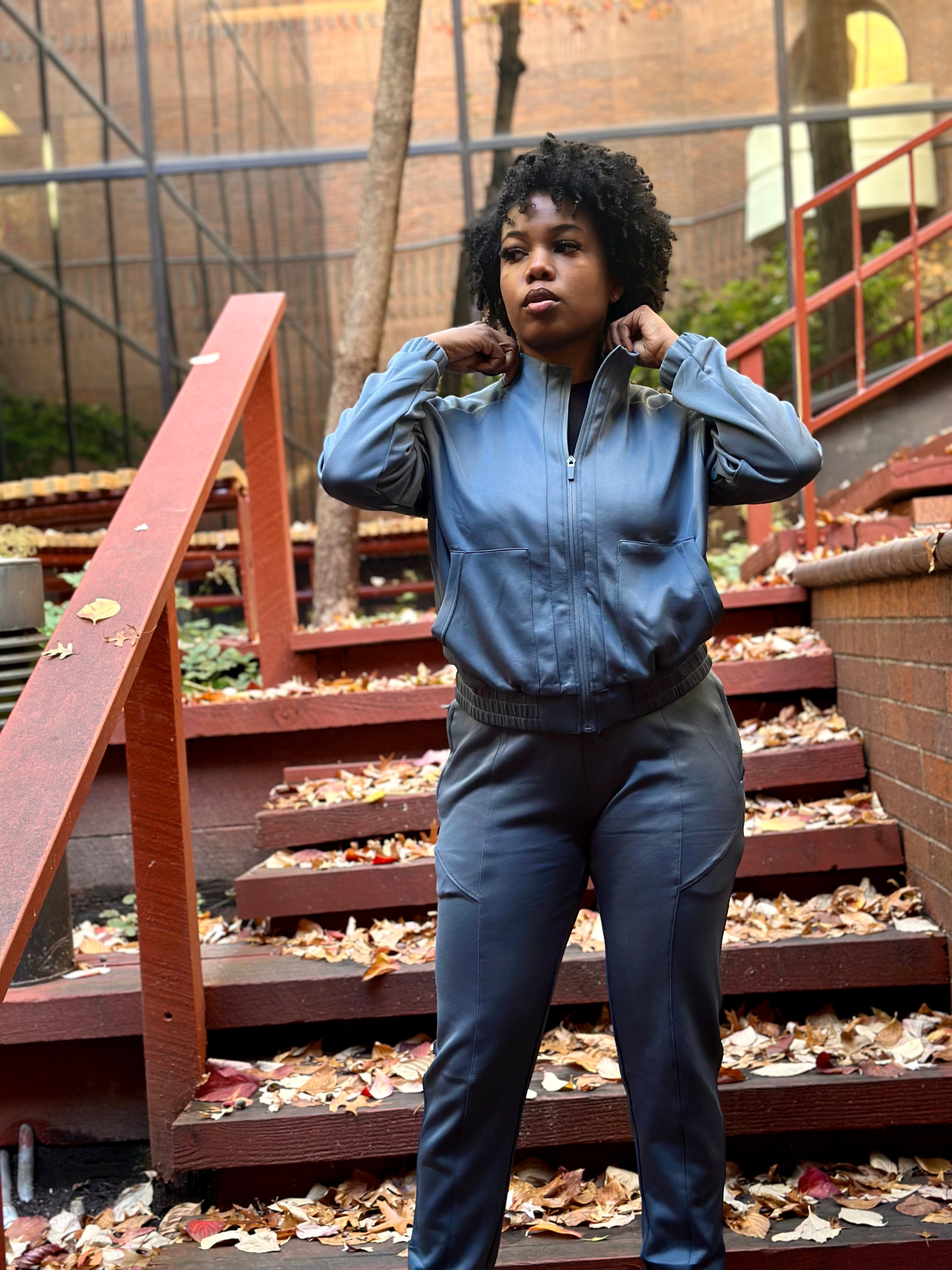 SLEEK Mock Neck Active Jacket in Blue (S-3XL)