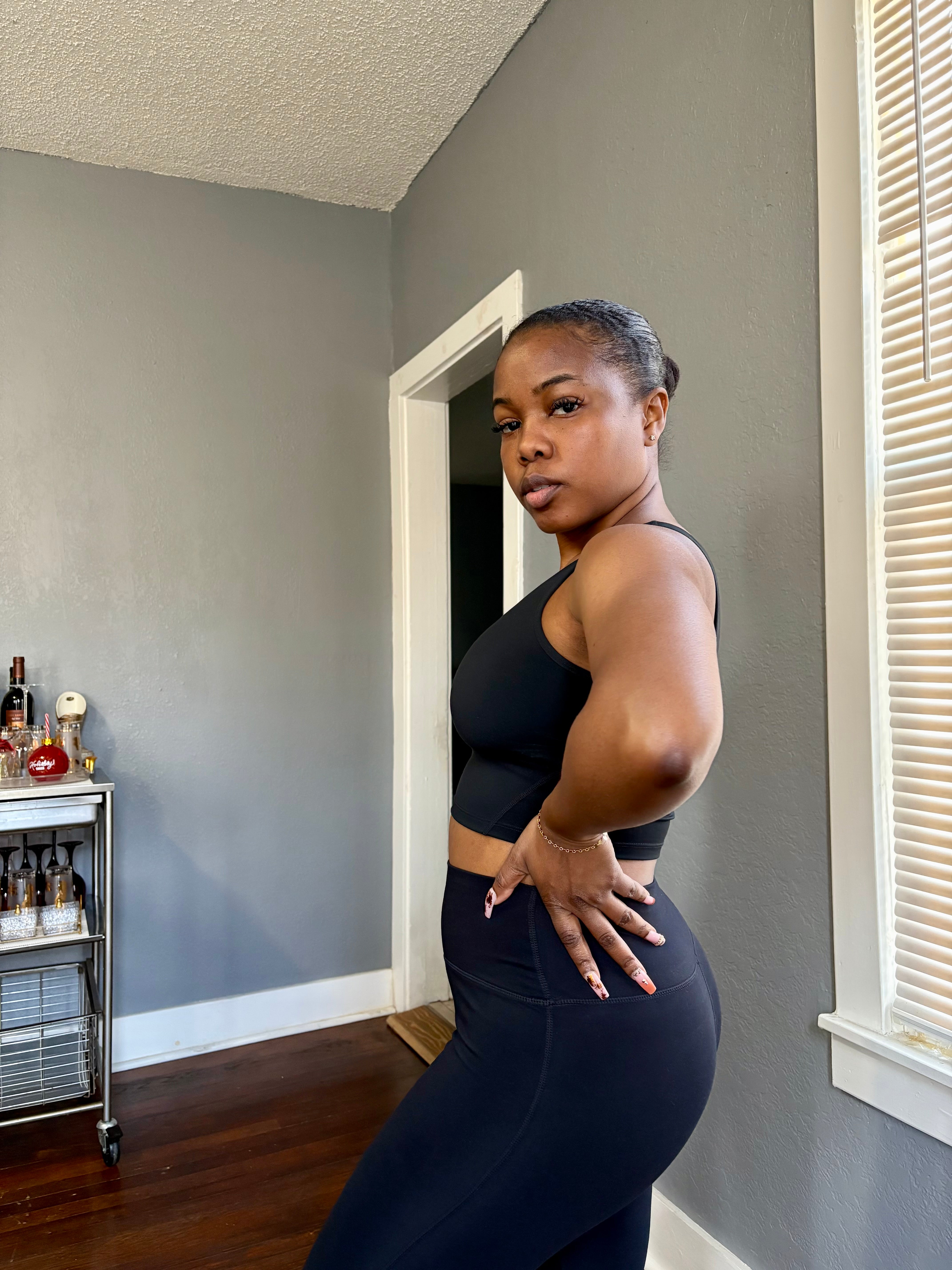 VENICE U-Back Bra & Flared Leggings Set -Black (S-L)