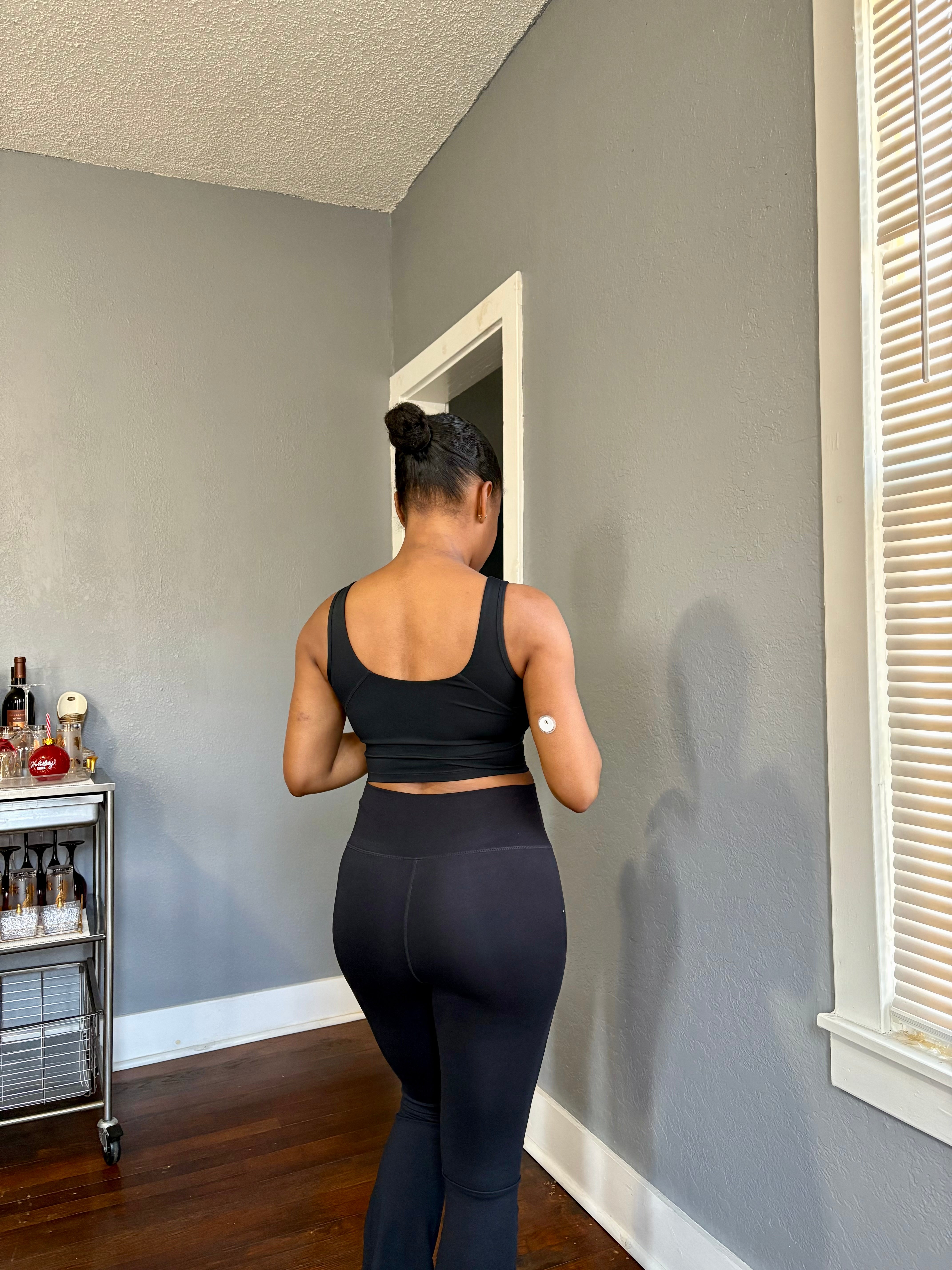 VENICE U-Back Bra & Flared Leggings Set -Black (S-L)