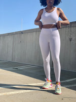 Load image into Gallery viewer, ARIA Leggings
