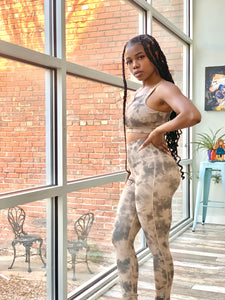 MALI Bra & Leggings in Taupe
