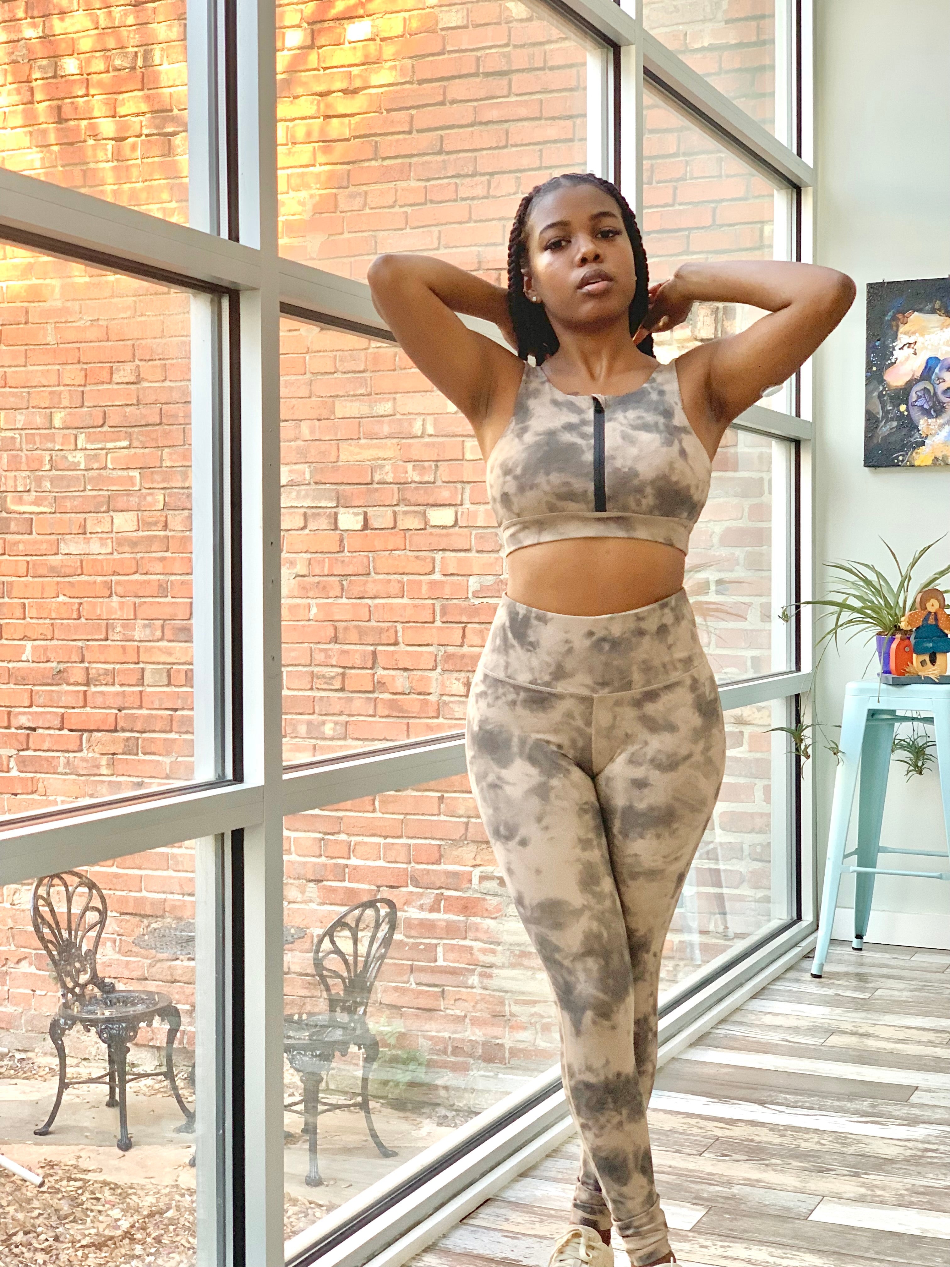 MALI Bra & Leggings in Taupe