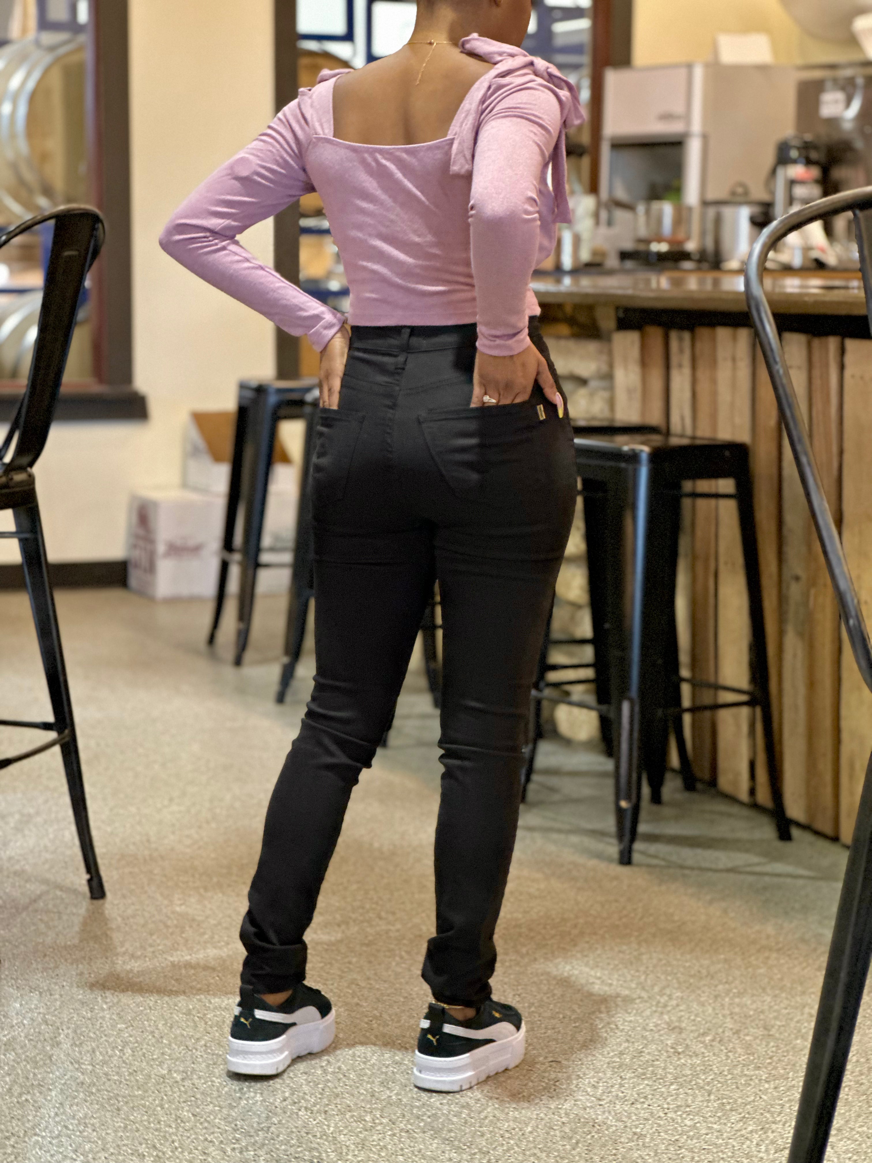PIXIE Skinny Jeans-Black