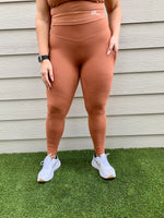 Load image into Gallery viewer, DEMI Pocket Leggings
