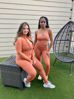 Load image into Gallery viewer, DEMI Yoga Top
